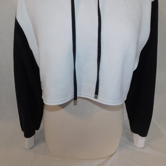 Social Tourist Womens M Black White Crop Hoodie  Greetings from the Algorithm - Picture 6 of 11